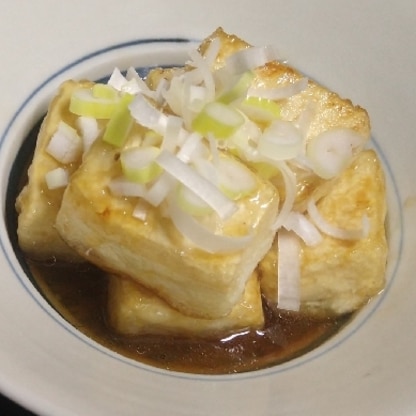 こんにちは〜揚げ出し豆腐というと手間がかかるイメージでしたが、こちらで簡単に美味しくできて助かりました(*^^*)レシピありがとうございます。